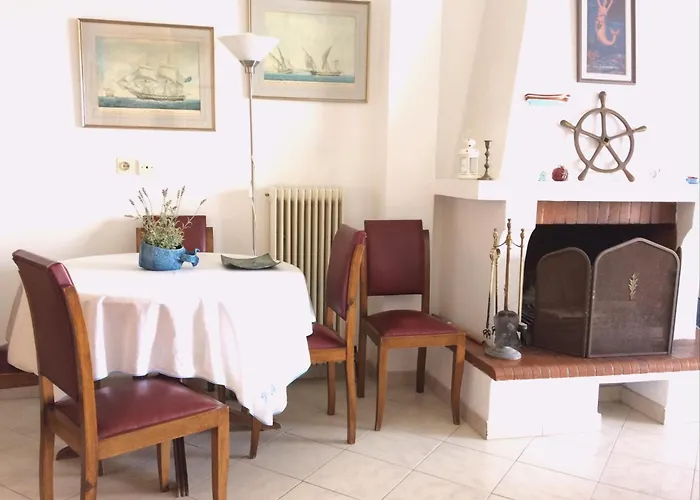 Tatil Evi Traditional Maisonette House On The Sea Shore Dhervénion