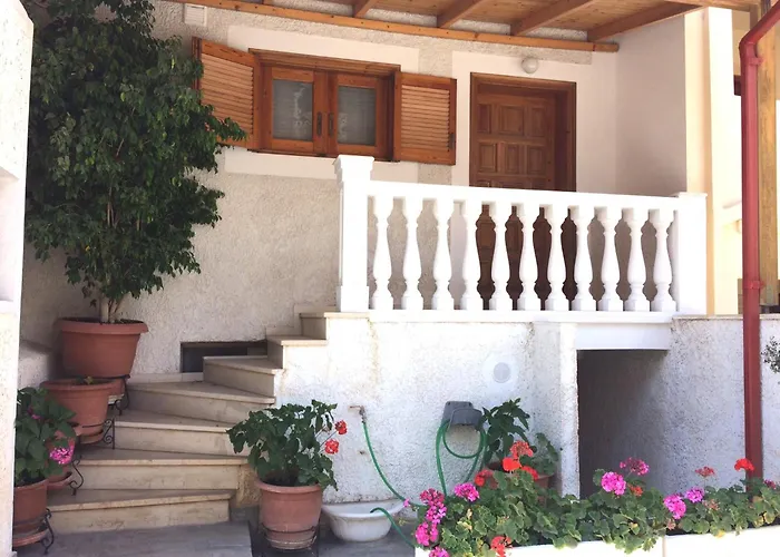 Traditional Maisonette House On The Sea Shore Tatil Evi